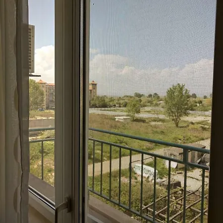 Vrublevsky's - 300m From The Beach, Free Wifi 阳光海滩