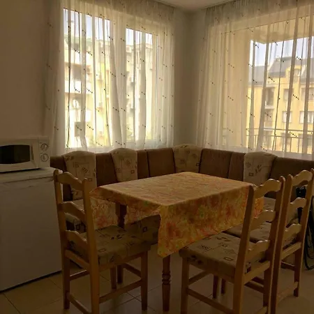 Apartment Vrublevsky's - 300m From The Beach, Free Wifi Sunny Beach